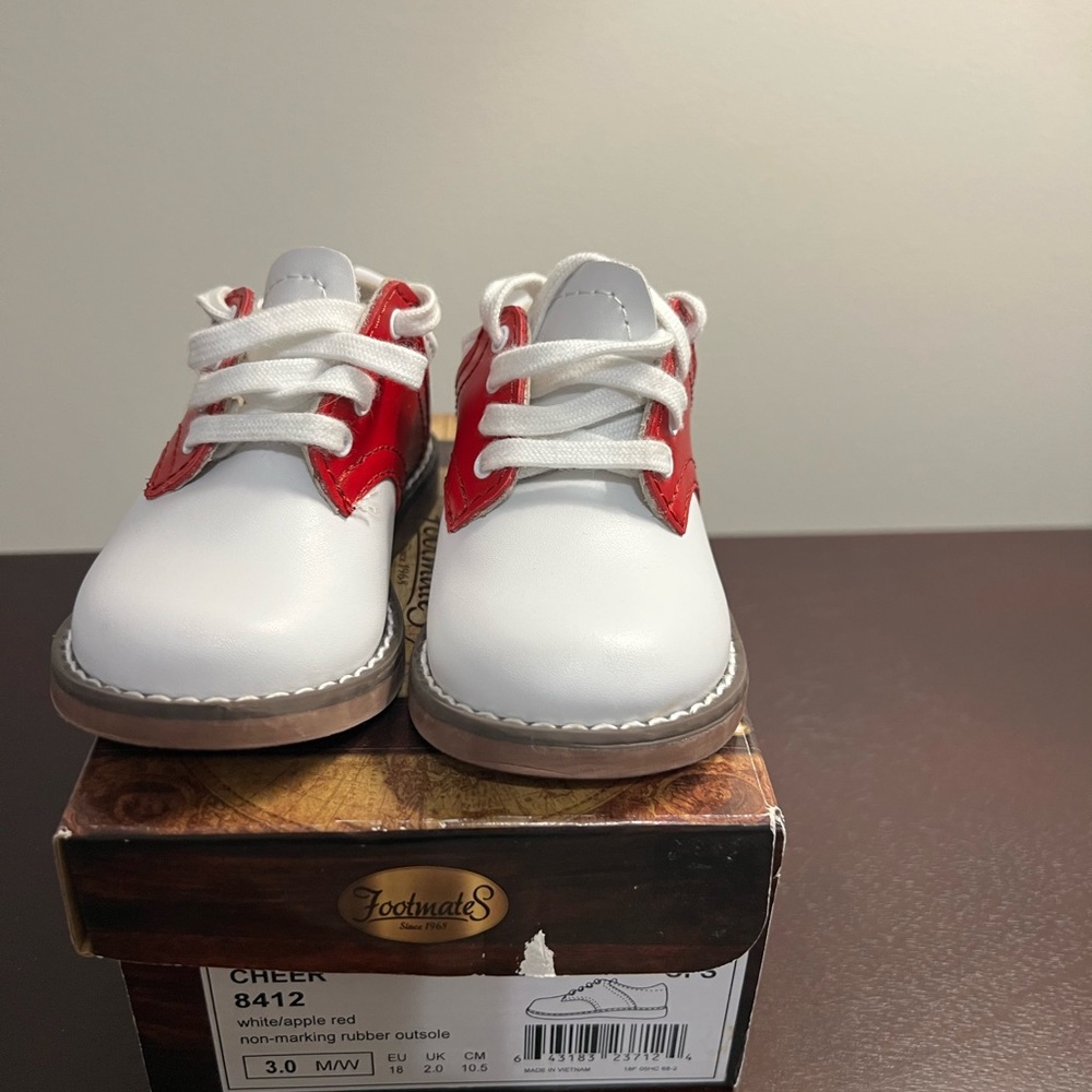 Footmates saddle shoes-red